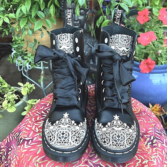 New Dr. Martens Pascal Henna Lace Boots - Picture 6 of 16